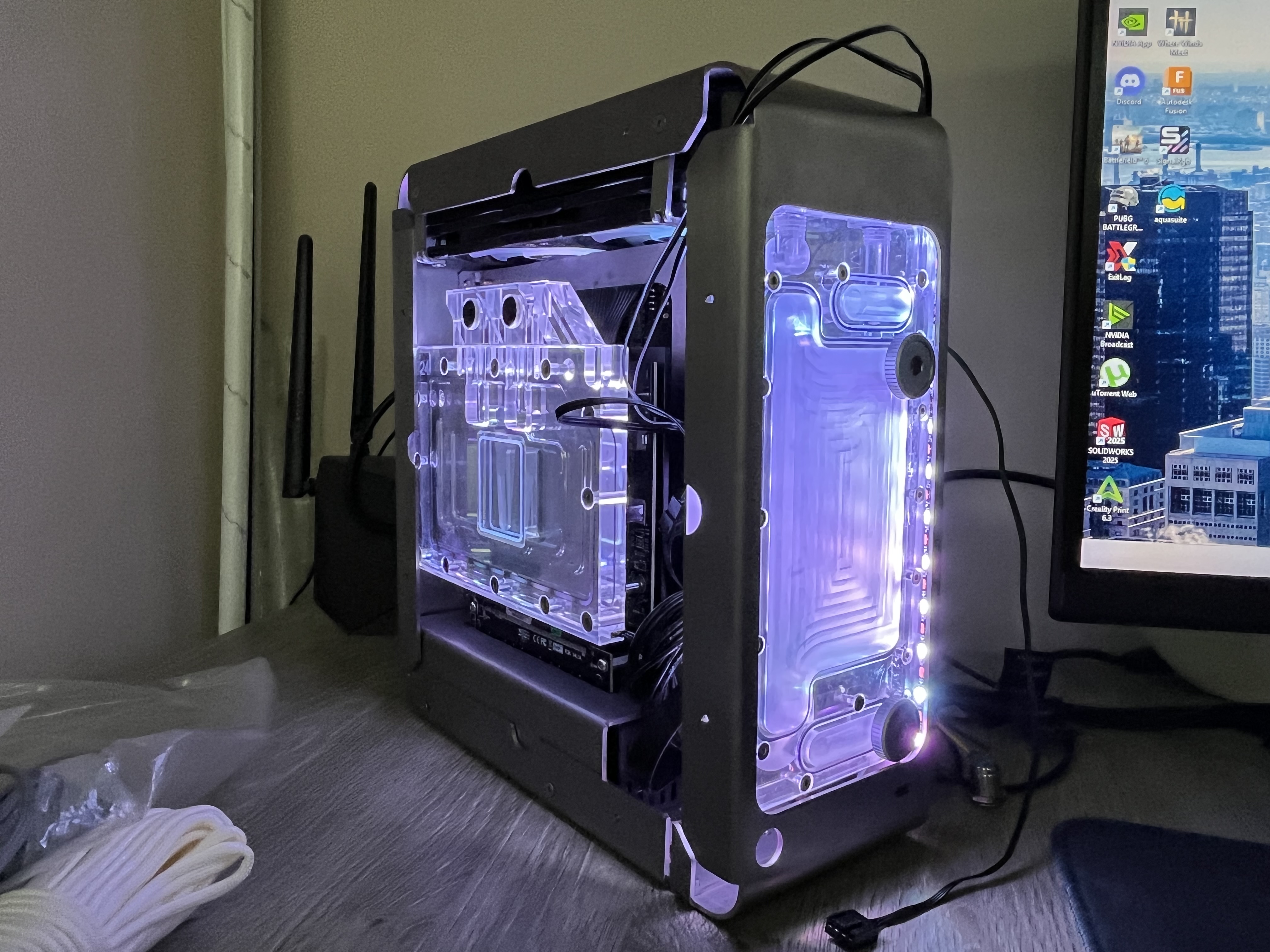 South Africa's Smallest Liquid Cooled PC, Maybe? | Project Logs | Carbonite