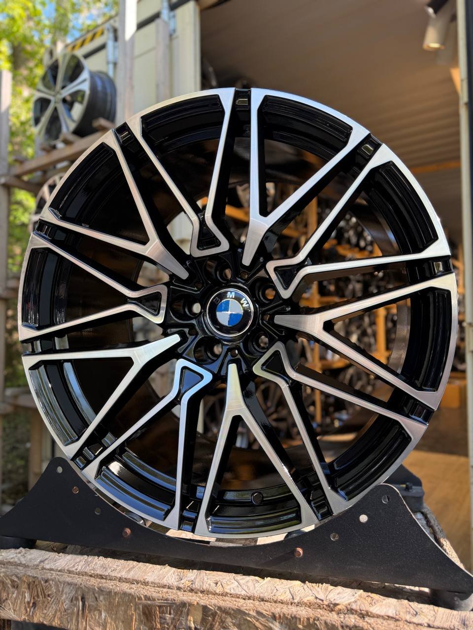 Диски N19 Різноширокі Диски 20" 5*120 10/11.5J ET40/37 DIA 74.1 Gloss Black Machined Face R20 5*120 — купити у Львові