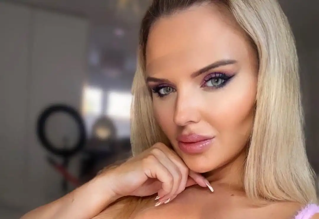 Cristina Fox Wallpapers Insta Fit Bio (6)