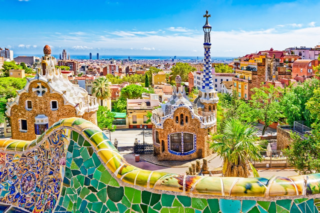 View of Park Güell in Barcelona, Spain, representing the importance of understanding hidden costs when buying property abroad with Propuno’s expert 2025 guide for international investors.