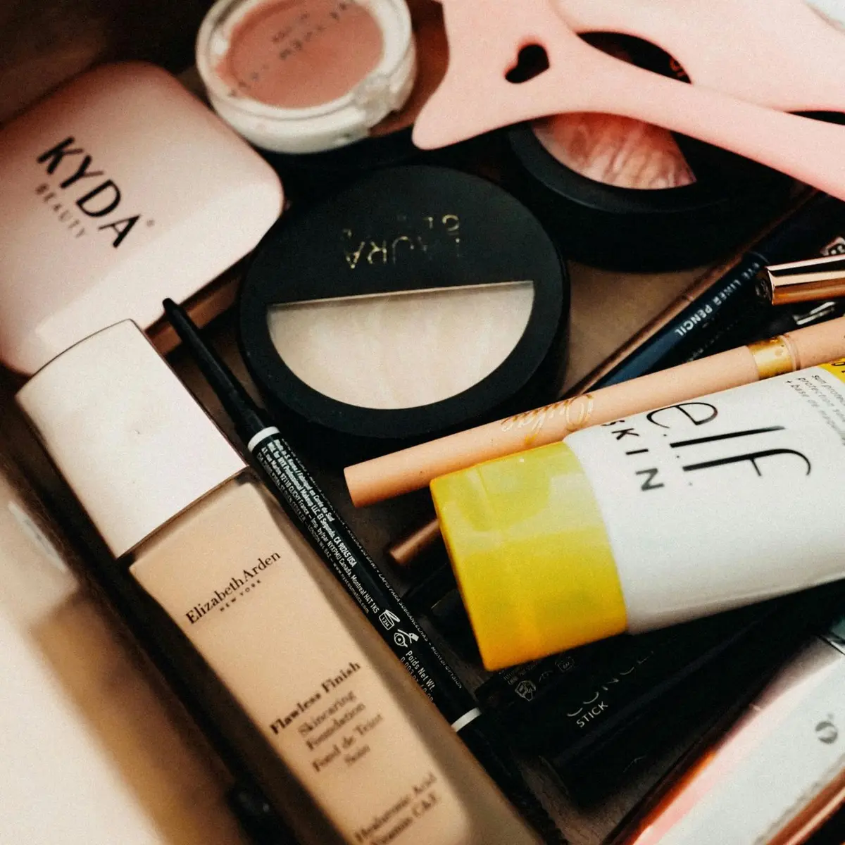 Top Amazon AU Mid-Year Sale Deals: Fashion, Beauty, and Travel Must-Haves