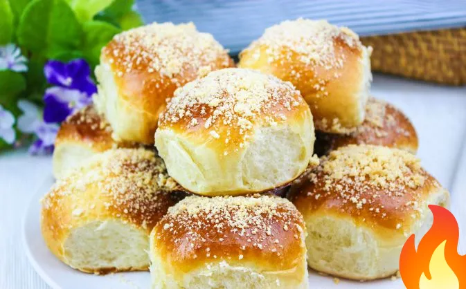 Постер Сдобные ванильные булочки с крошкой