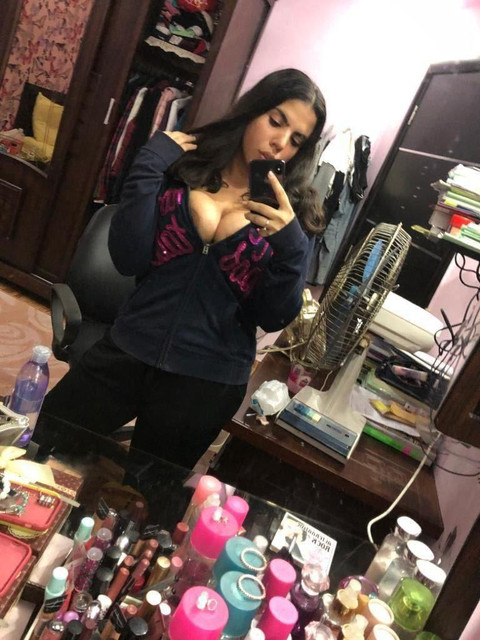 البوم نودز لبنت قمر بتتصور لحبيبها وتقفش في بزازها وتلعب في كسها البت سكسي نيك كسم الهيجان لبوة فشخ