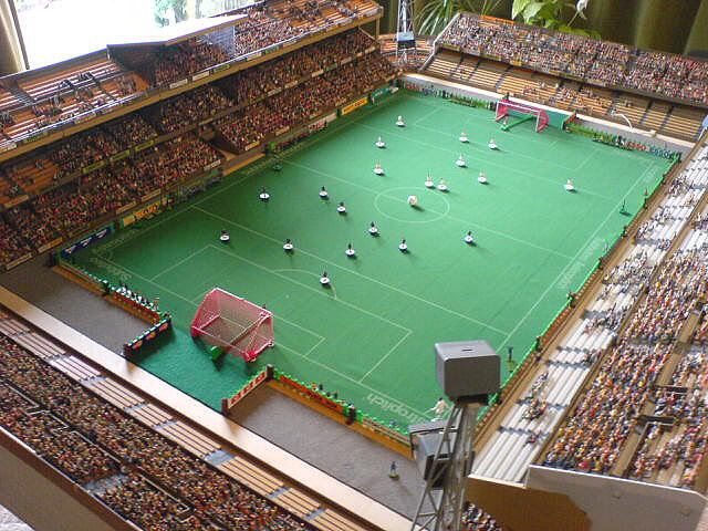 https://i.ibb.co/kgr9ZG2/Subbuteo.jpg