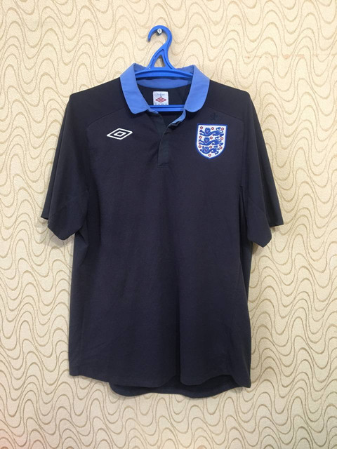 england-11-away