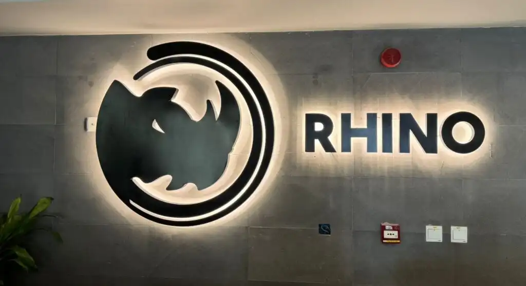 لوحات محلات فخمه