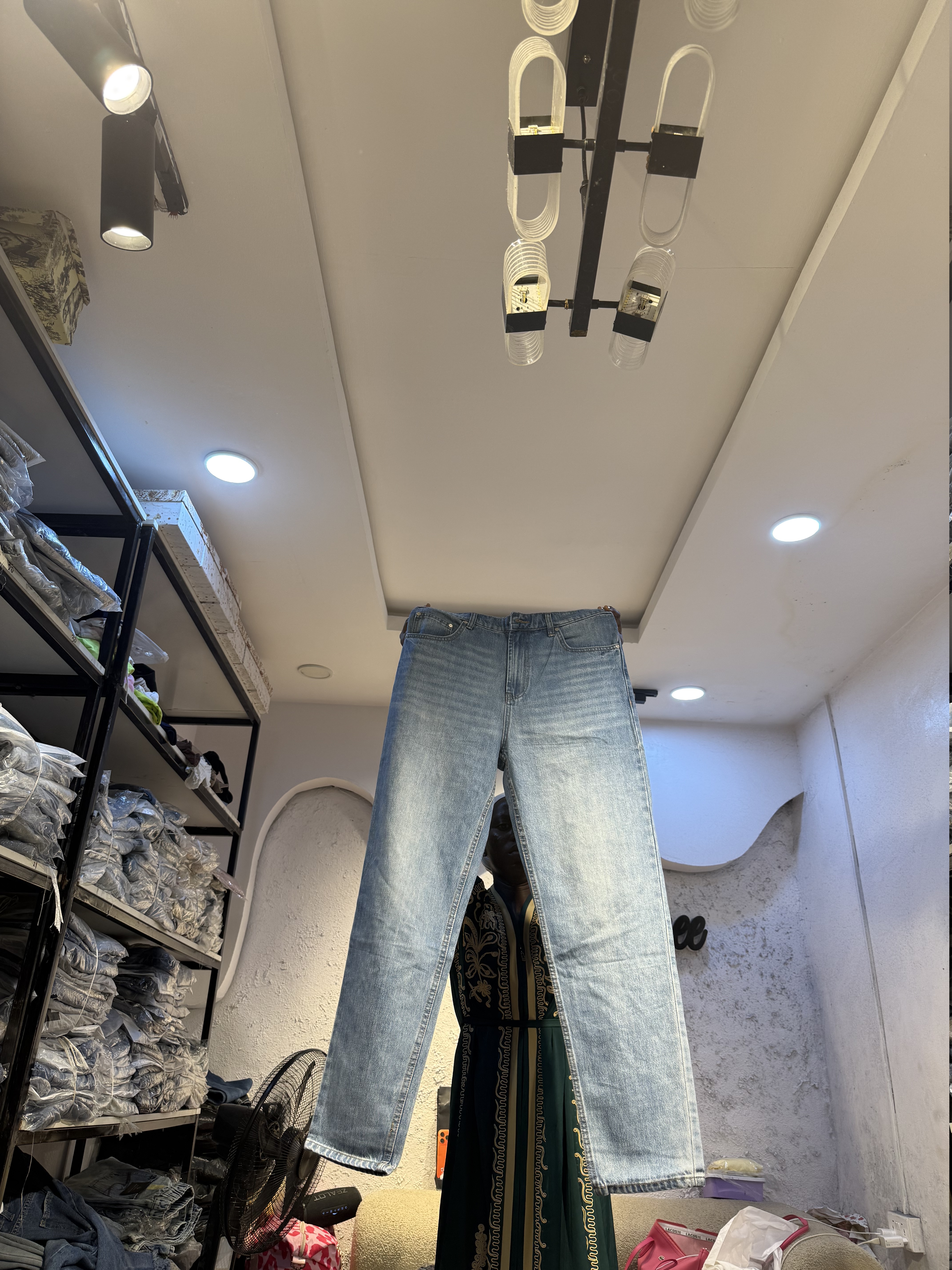 Waist 36