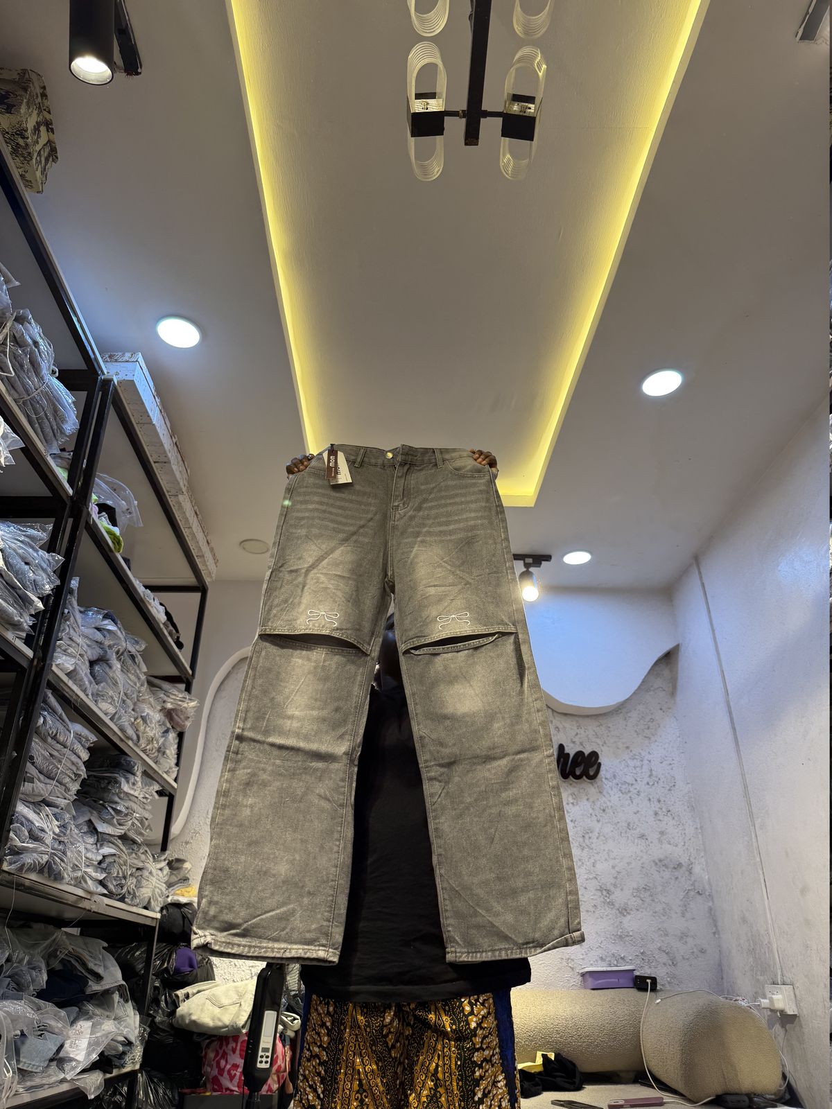 Waist 32