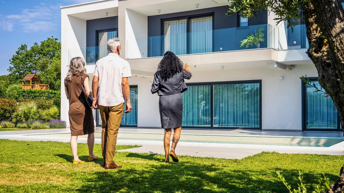 RealAssist AI: Ghidul cumpărătorilor de case pe Realtor.com