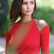 Nina-Dobrev-52