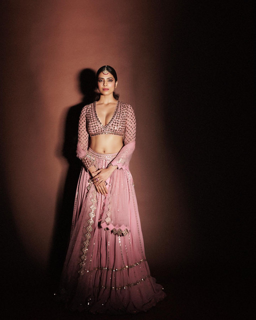 malavikamohanan-22