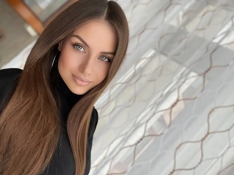 Alena Gogoleva Wallpapers Insta Fit Bio (3)
