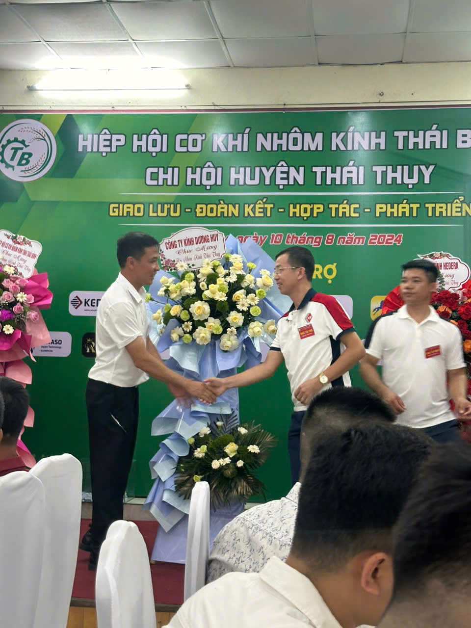 Văn phòng làm việc