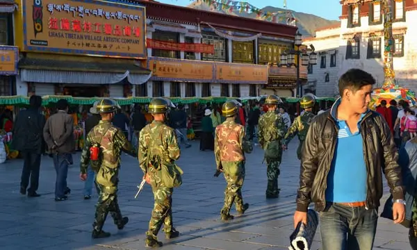 Tibet Aid System Sidelines Local Cadres