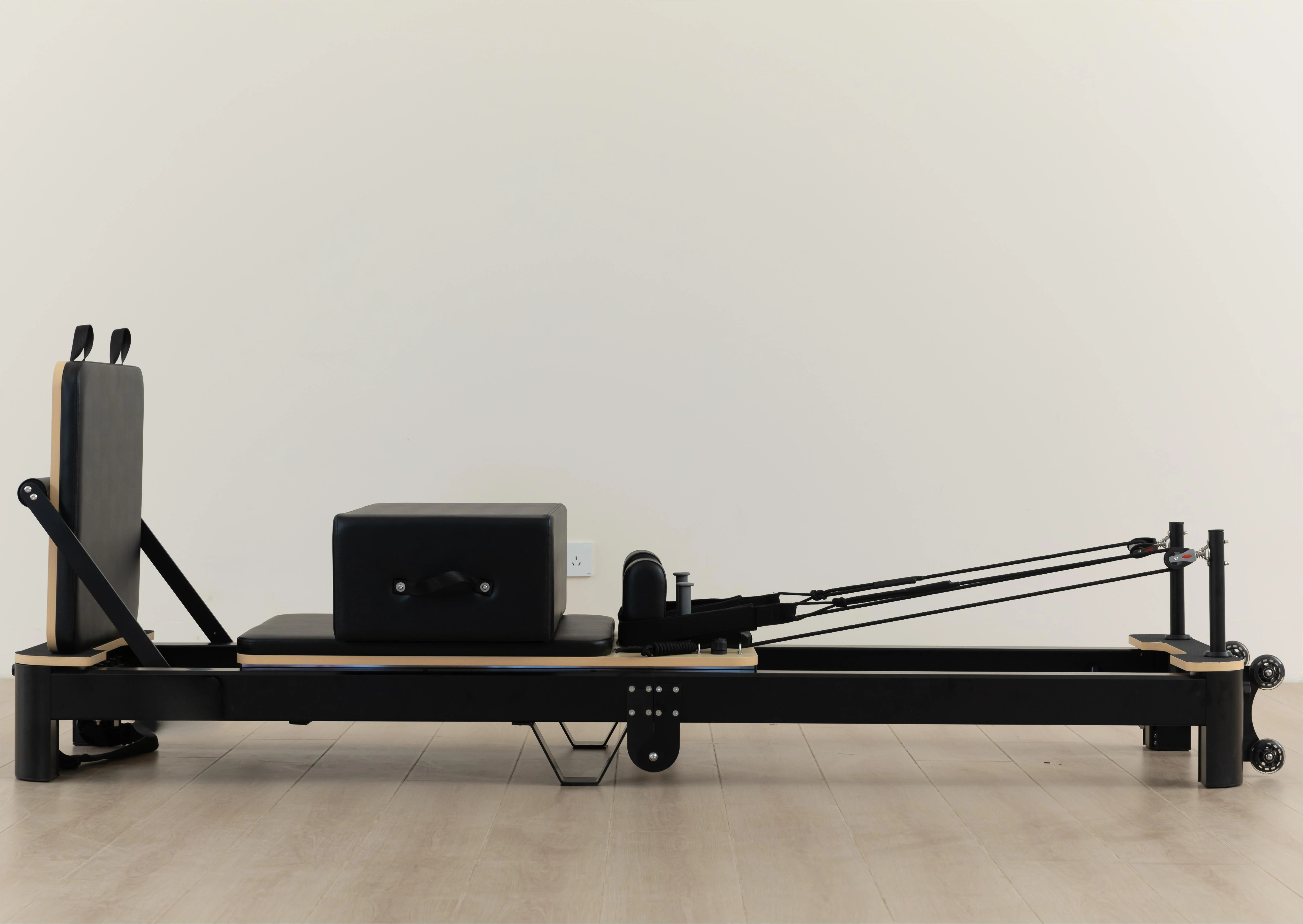 Durable Portable Foldable Pilates Reformer Adjustable  Training Machine for Pilates Studio Use pilates 3-in-1