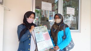 Foto bersama bu retno