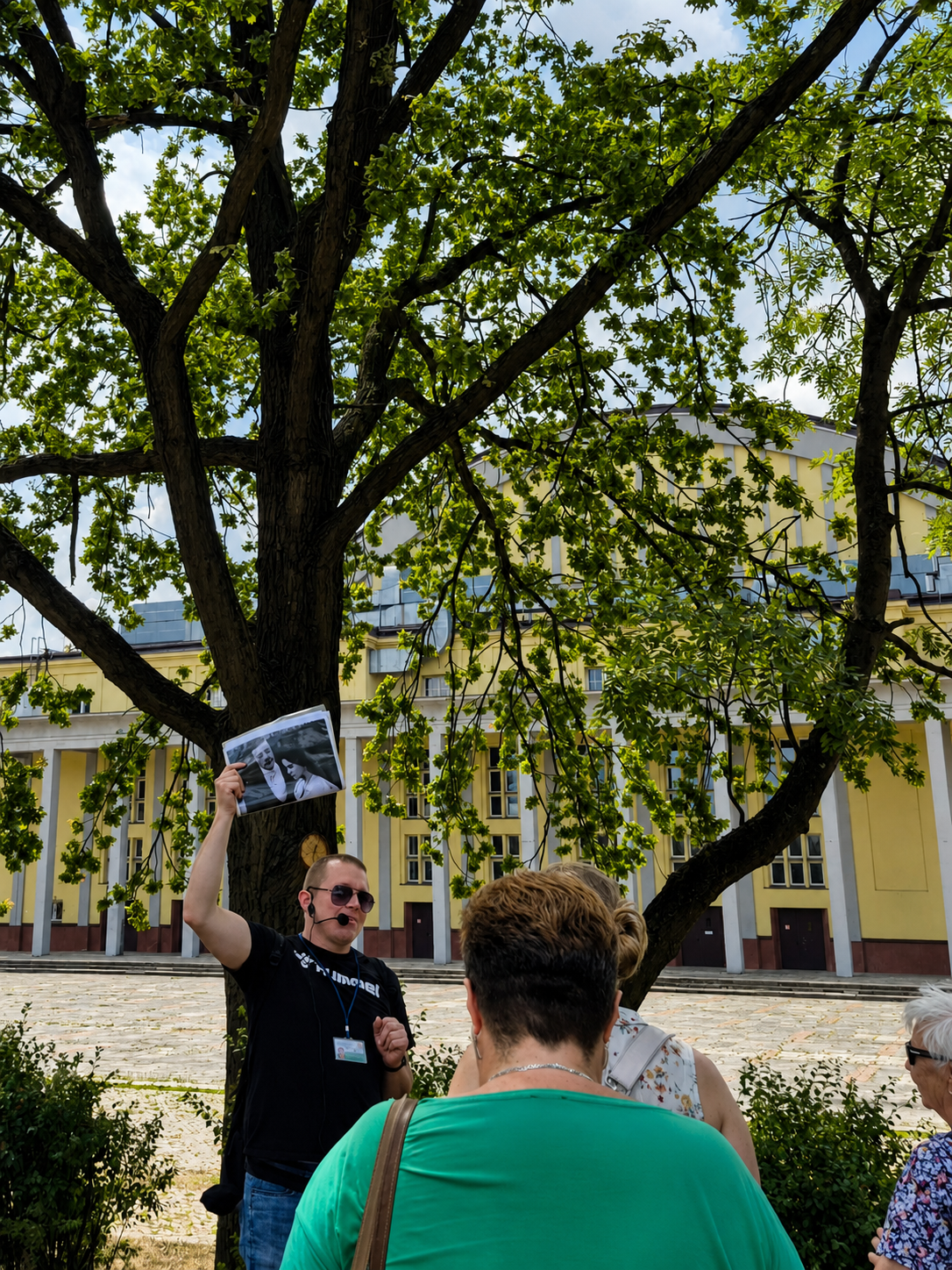 Spacer z przewodnikiem po Łodzi
