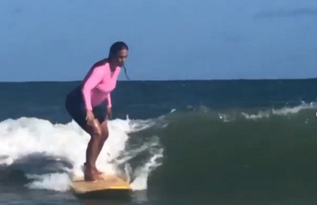 ivete-sangalo-surfando