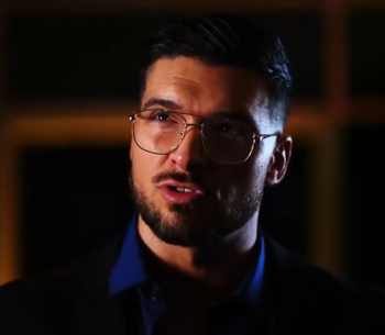 [Bild: Ethan-Talks-Philosophy.png]