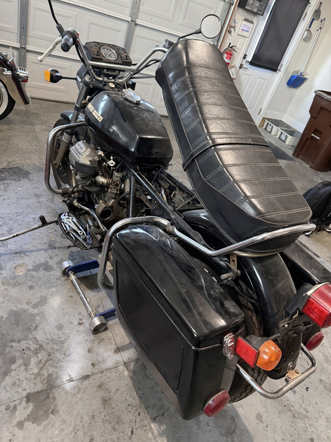 Rear left MOto
