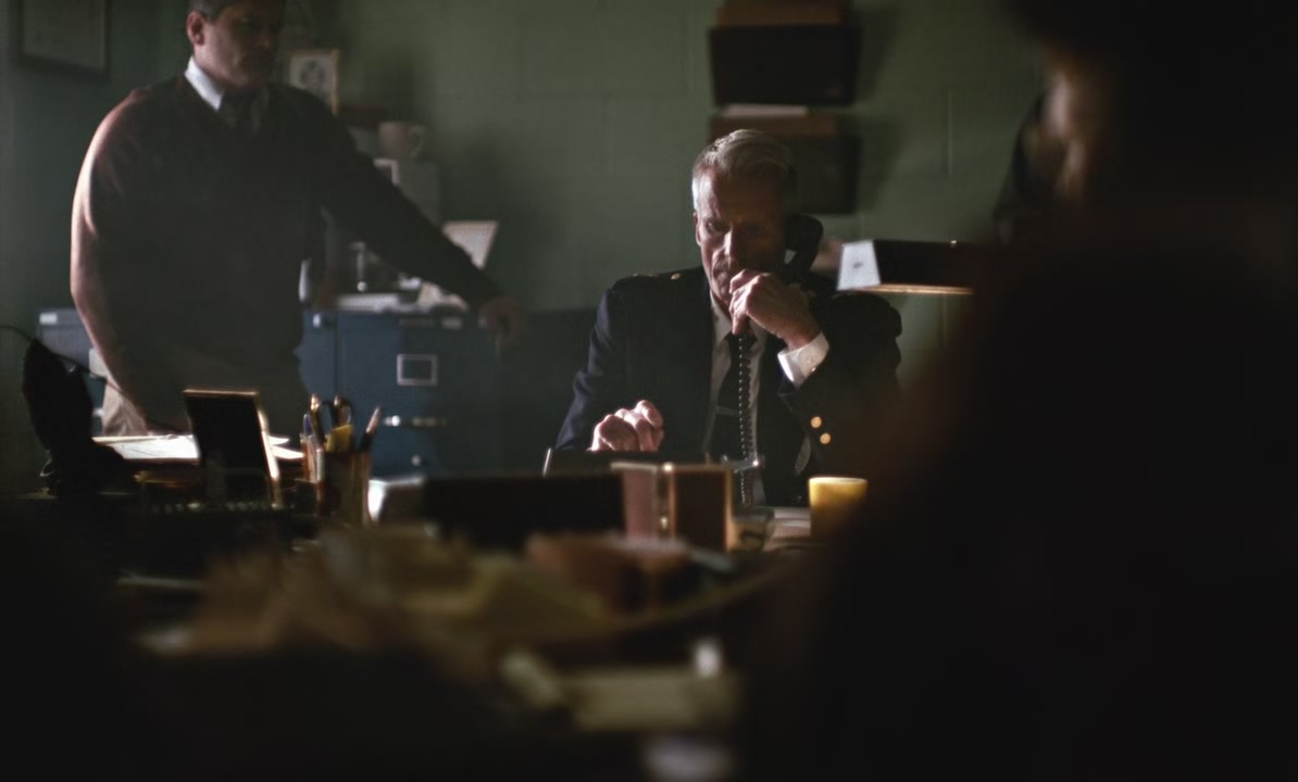 Dead Man's Wire Screenshot
