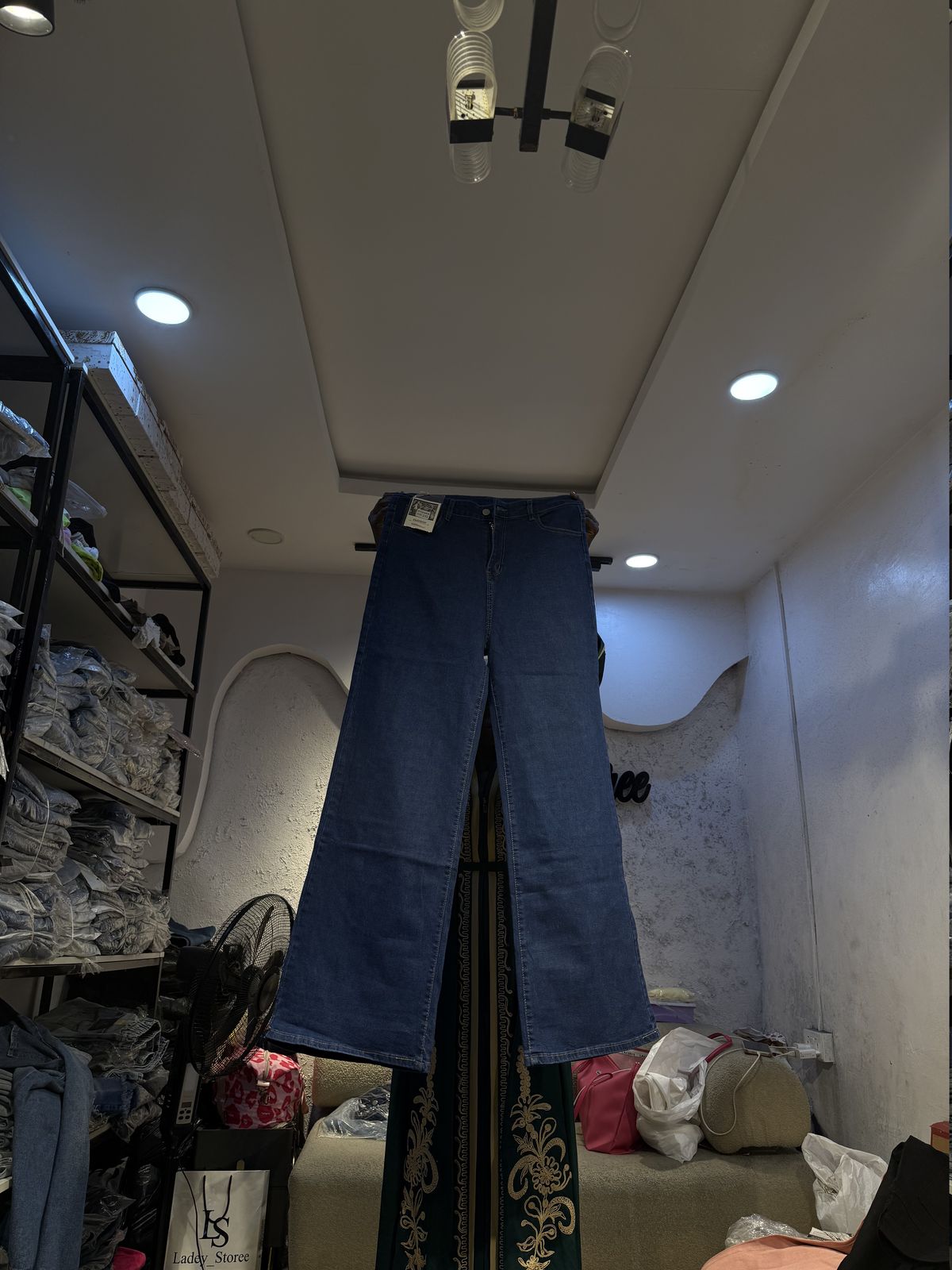 Waist 34