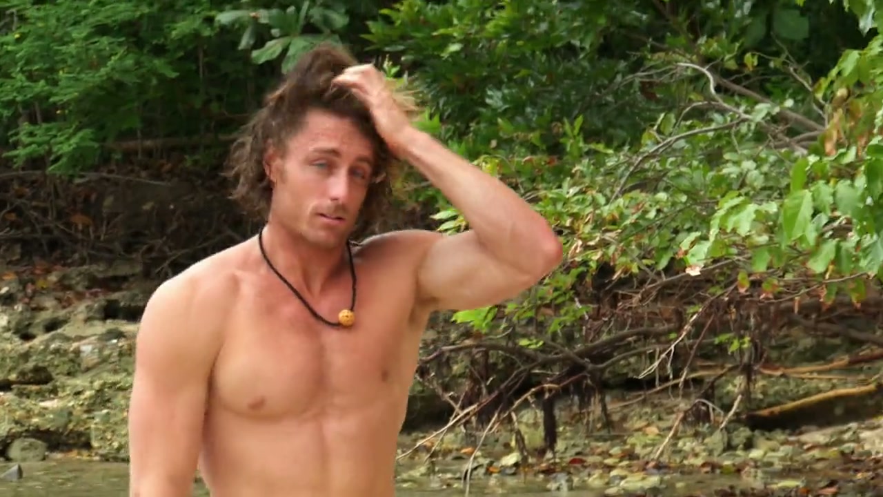 Naked and Afraid of Love Screenshot