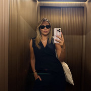 Costanza-Caracciolo-Wallpapers-Insta-Fit-Bio