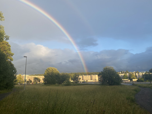 5737-C911-7-F9-E-4-F29-8-F86-348-E97-B8-