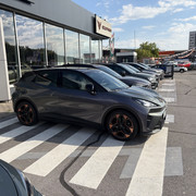 Diskusia o automobiloch