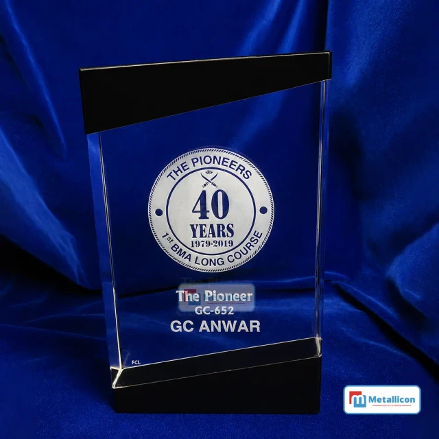 Black Shape Crystal Trophy Award Crest