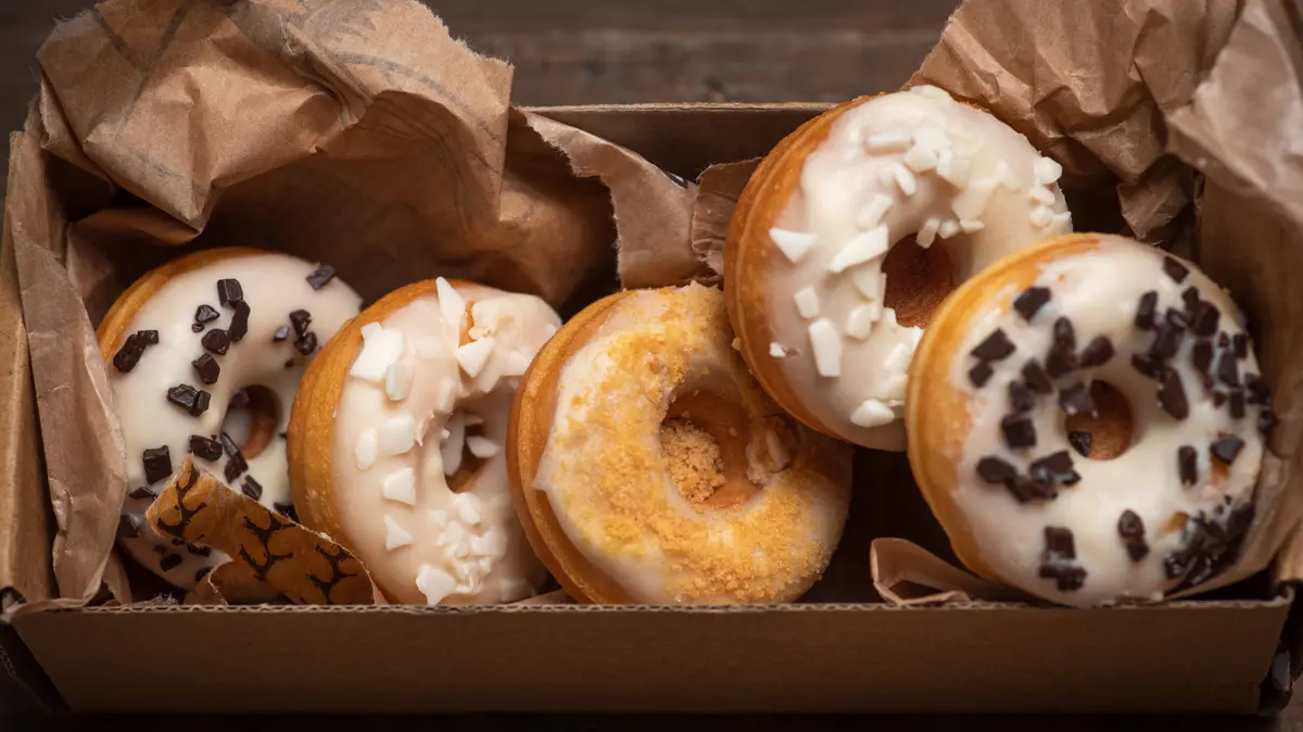 The Doughnut Dilemma: Why Homemade Treats Can't Match Bakery Perfection