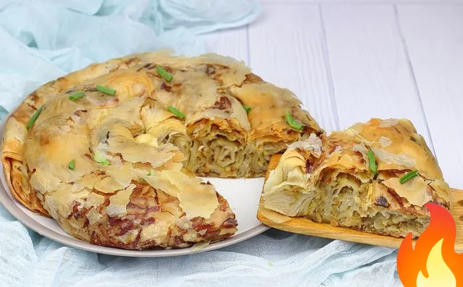 Фото Двухслойная вертута с картошкой и луком