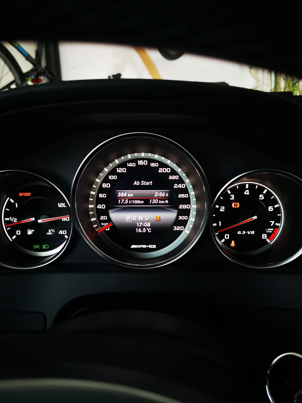 c63-tacho.jpg