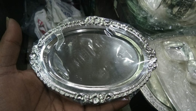 TRAY