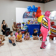 (372)