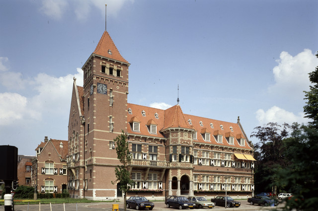 X176768 R 728.jpg