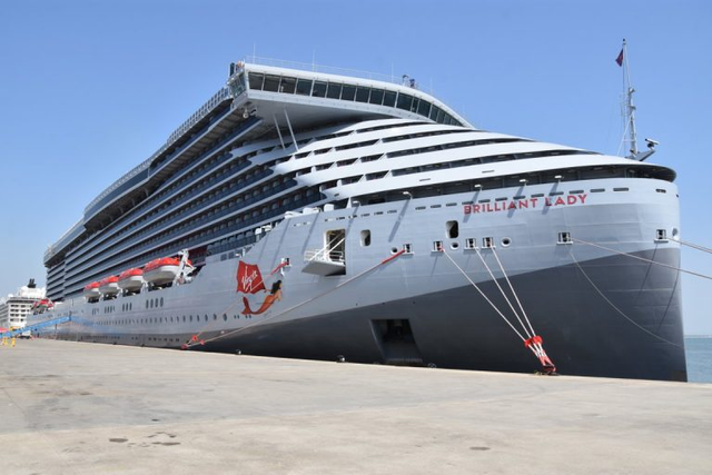 Brilliant Lady cruise ship