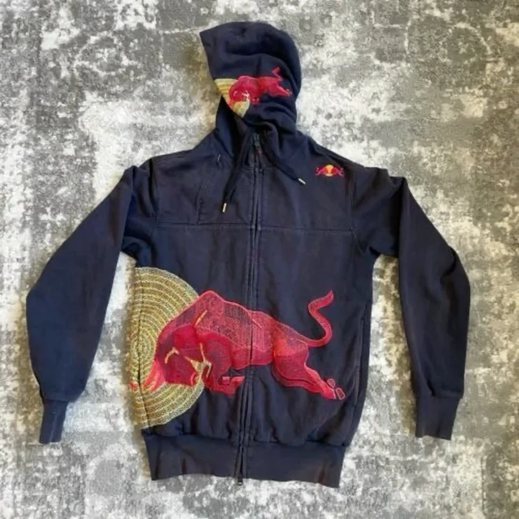 A photo of the infamous Sebastian Vettel athlete exclusive RBR jacket.