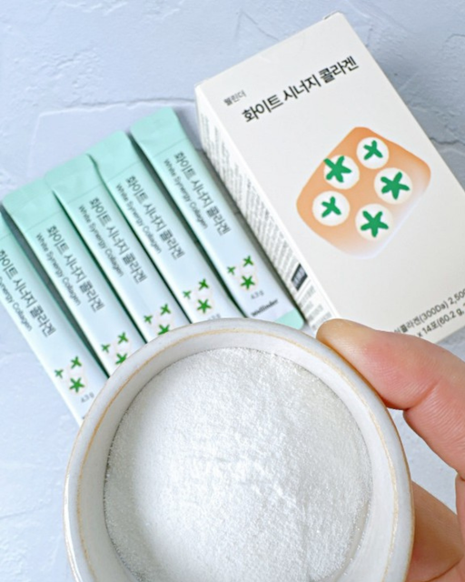 White Synergy Collagen product and daily sticks