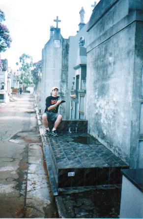[Imagem: Commander-no-Cemit-rio.jpg]