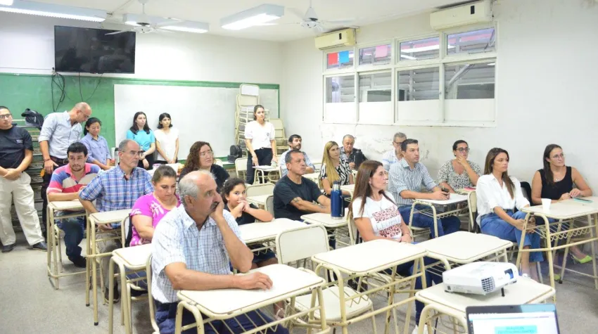 BELLA VISTA-  información sobre Tecnicaturas que se dictan en el ISFD de la ciudad