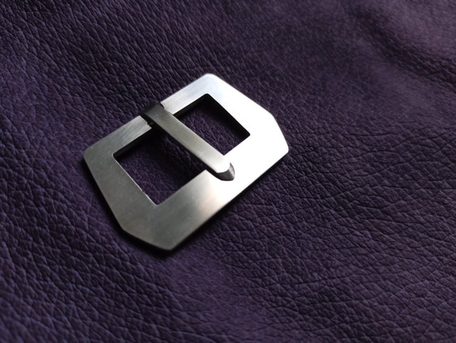 https://i.ibb.co/n3Pjrjw/buckle.jpg