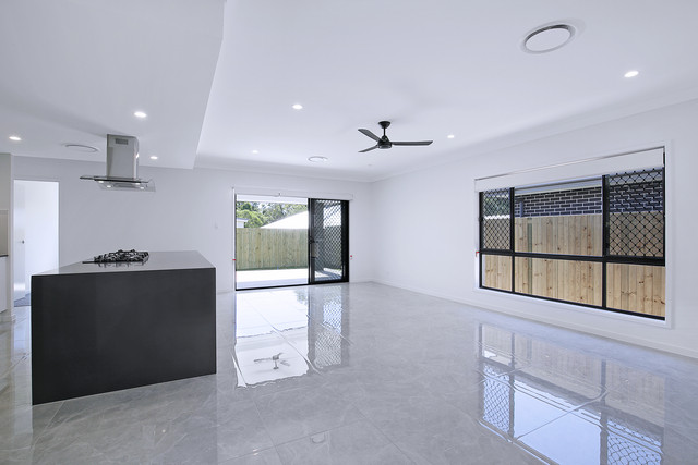 LIVING-2