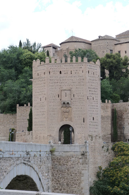 Puerta de Alcántara.jpg