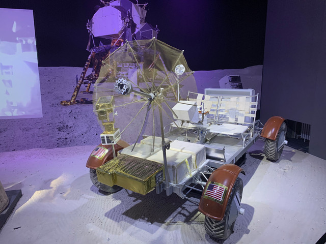 Une belle expo spatiale mais une étrangeté horlogère IMG-5920