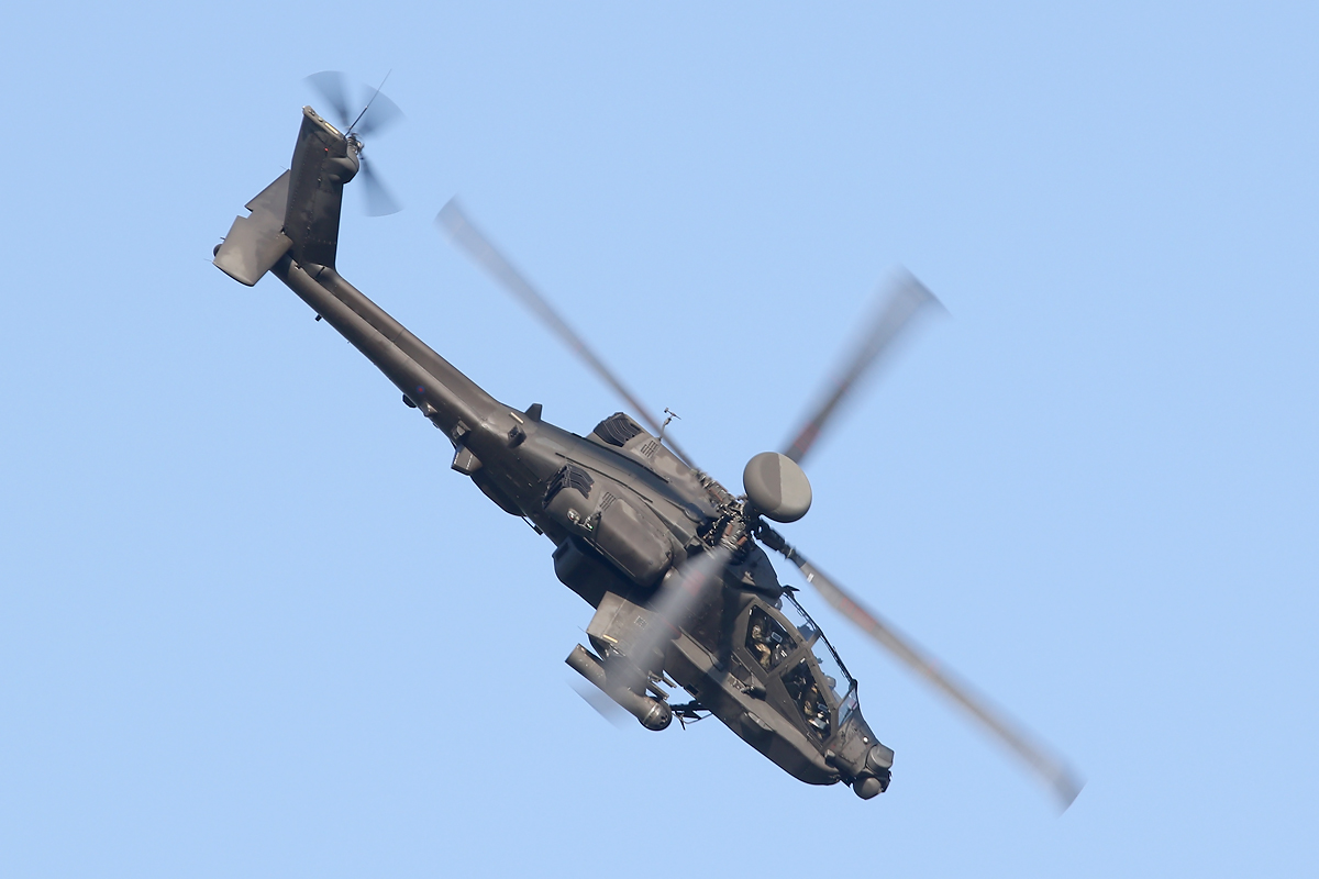 AAC Apache AH-64Es - Aviation Photography - Britmodeller.com