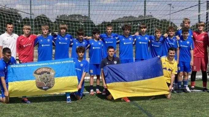 Ukrainian Youth Team Trains with Leeds United