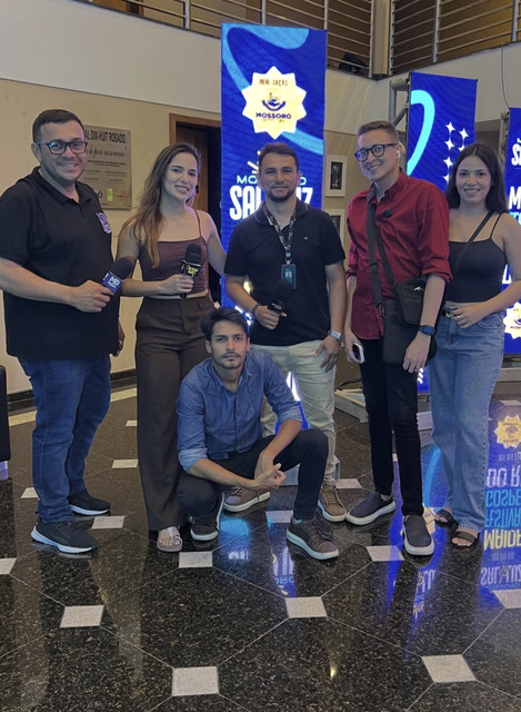 Repórter Tiago Pereira em evento realizado em Mossoró