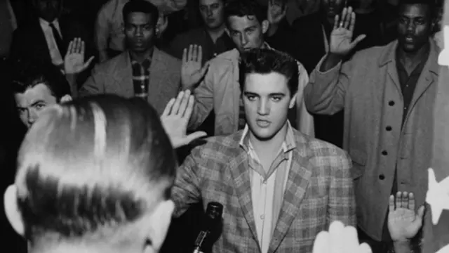 elvis sworn in